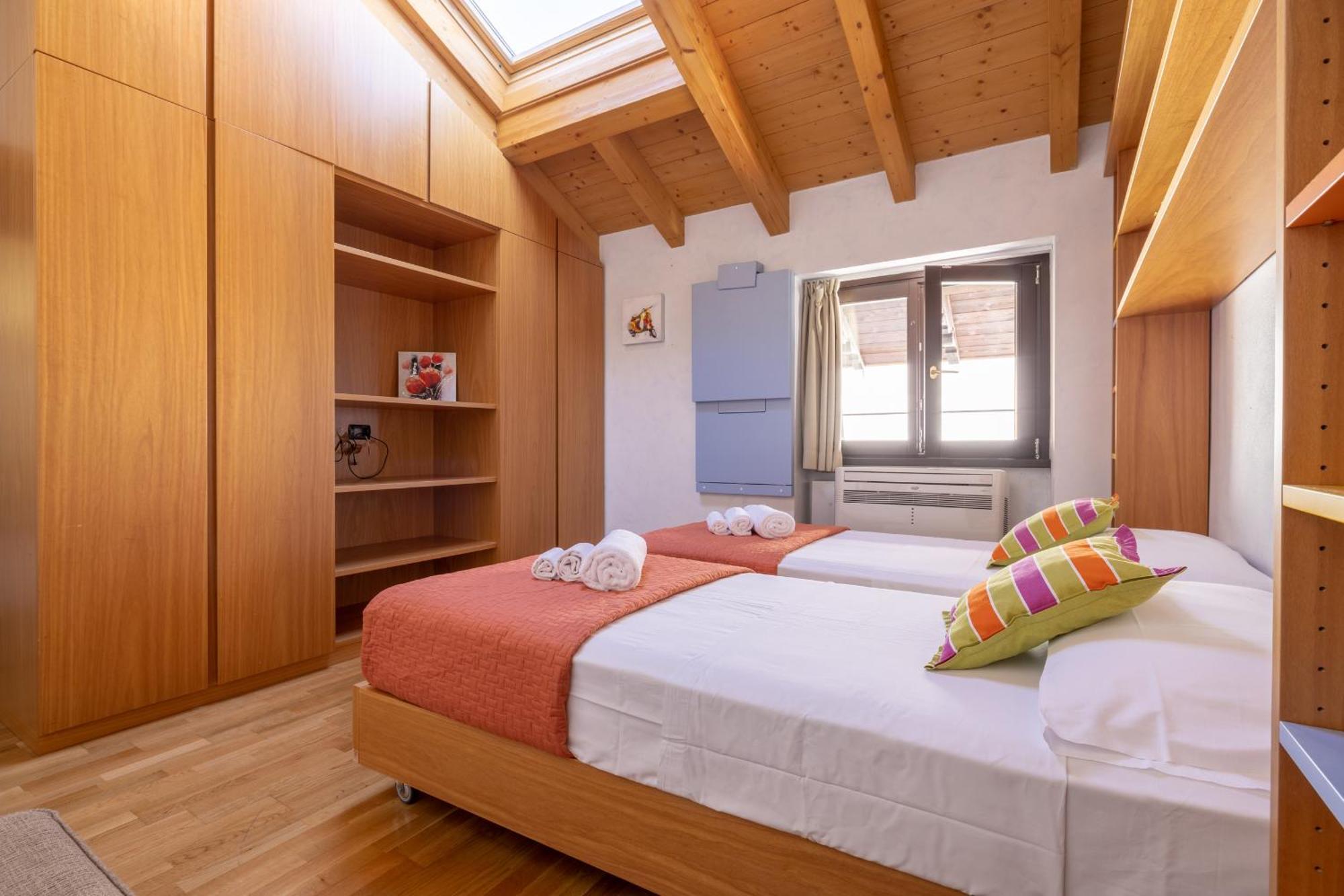 Apartment By The Ferry - Menaggio Exterior photo